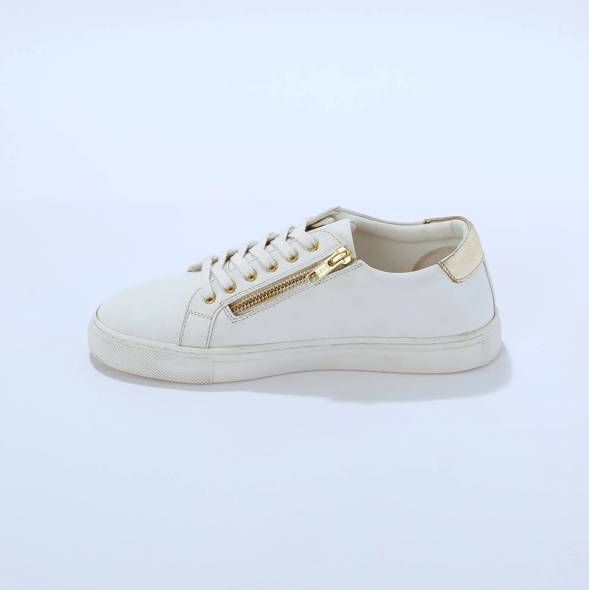 Sneakers met borduursel en rits