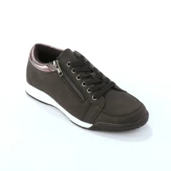 Sneakers met lage schacht en veters
