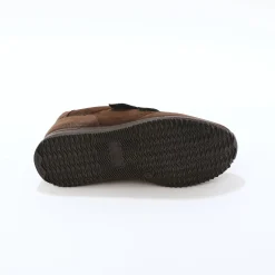 Sneakers met scratchsluiting, in rekbaar materiaal, speciaal voor gevoelige voeten