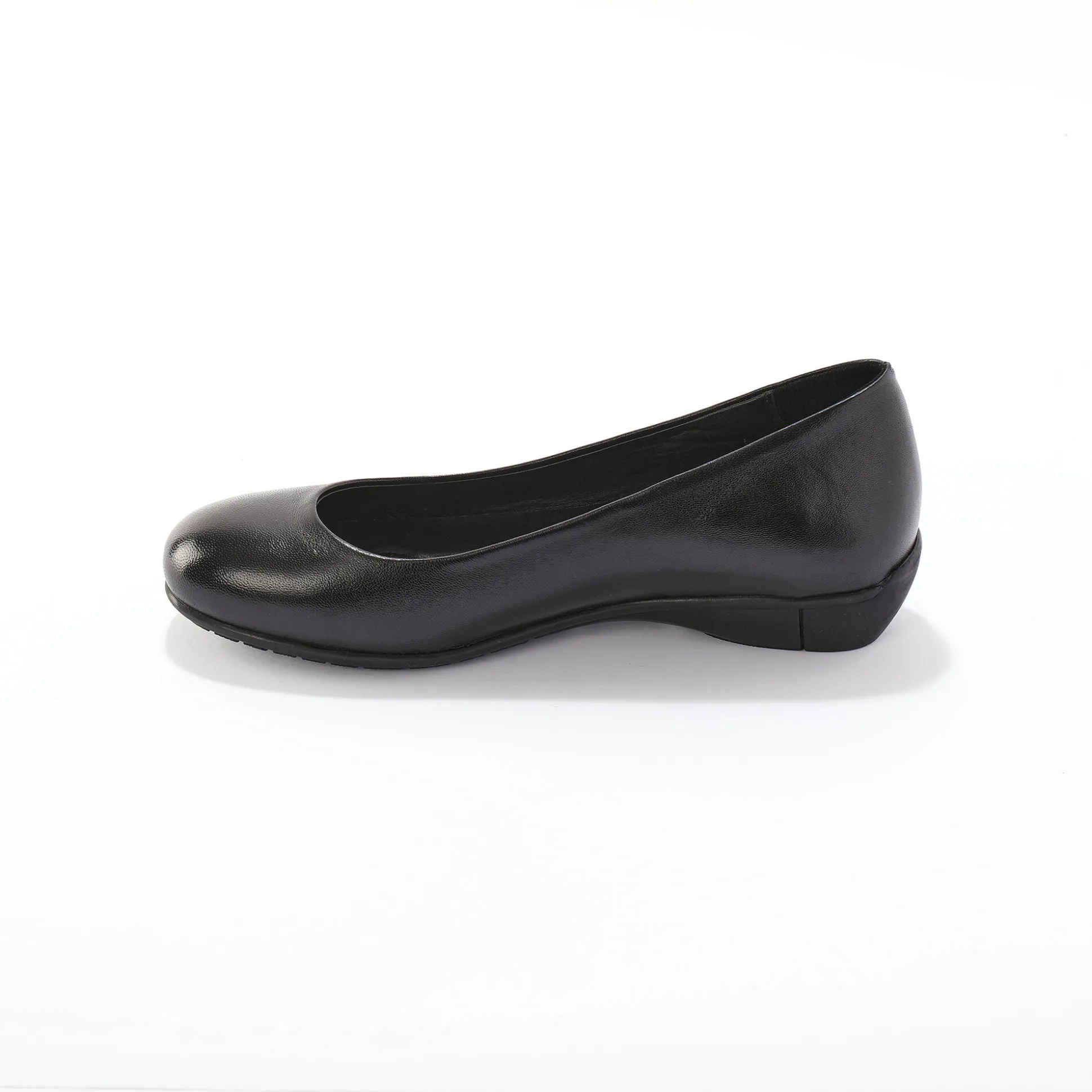 Soepele ballerina's in glad leer met sleehak
