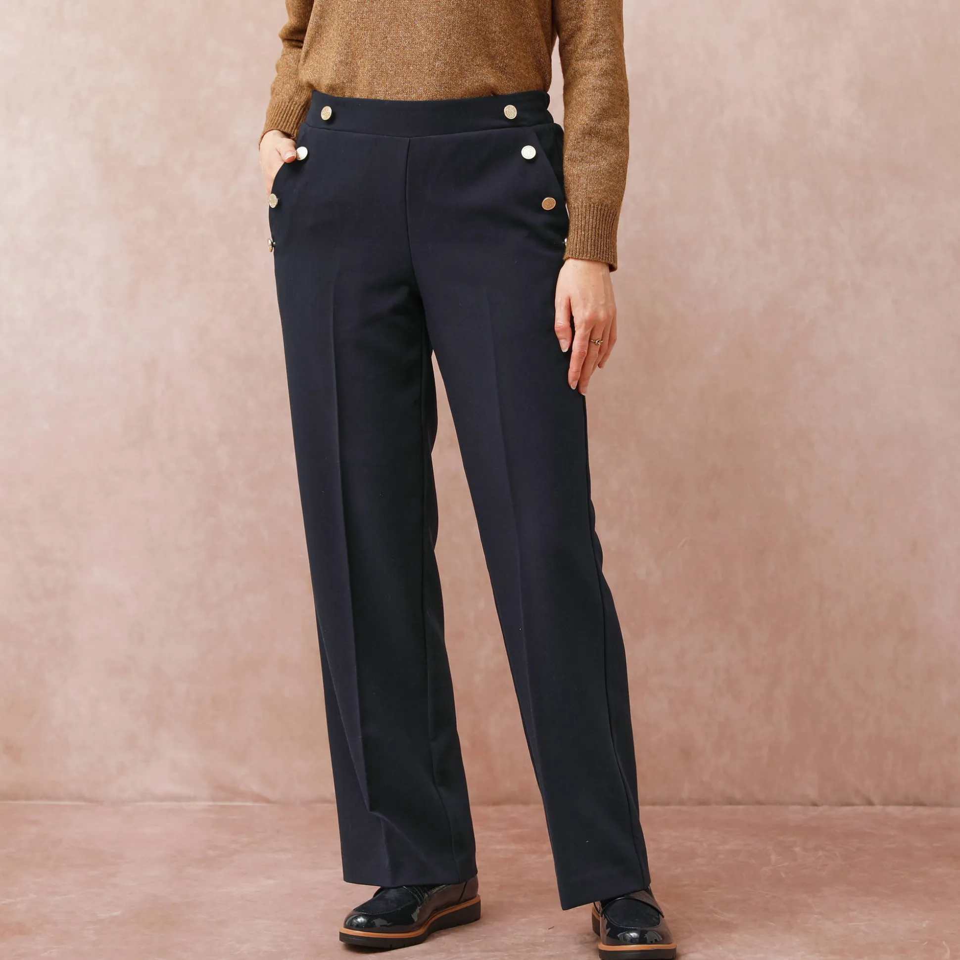 Soepele broek met knooppandeffect
