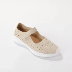 Soepele schoenen met riempjes en ajour