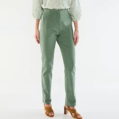 Steungevende broek, recht model met hoge taille