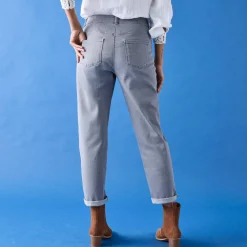 Stretch jeans in 'mom' model
