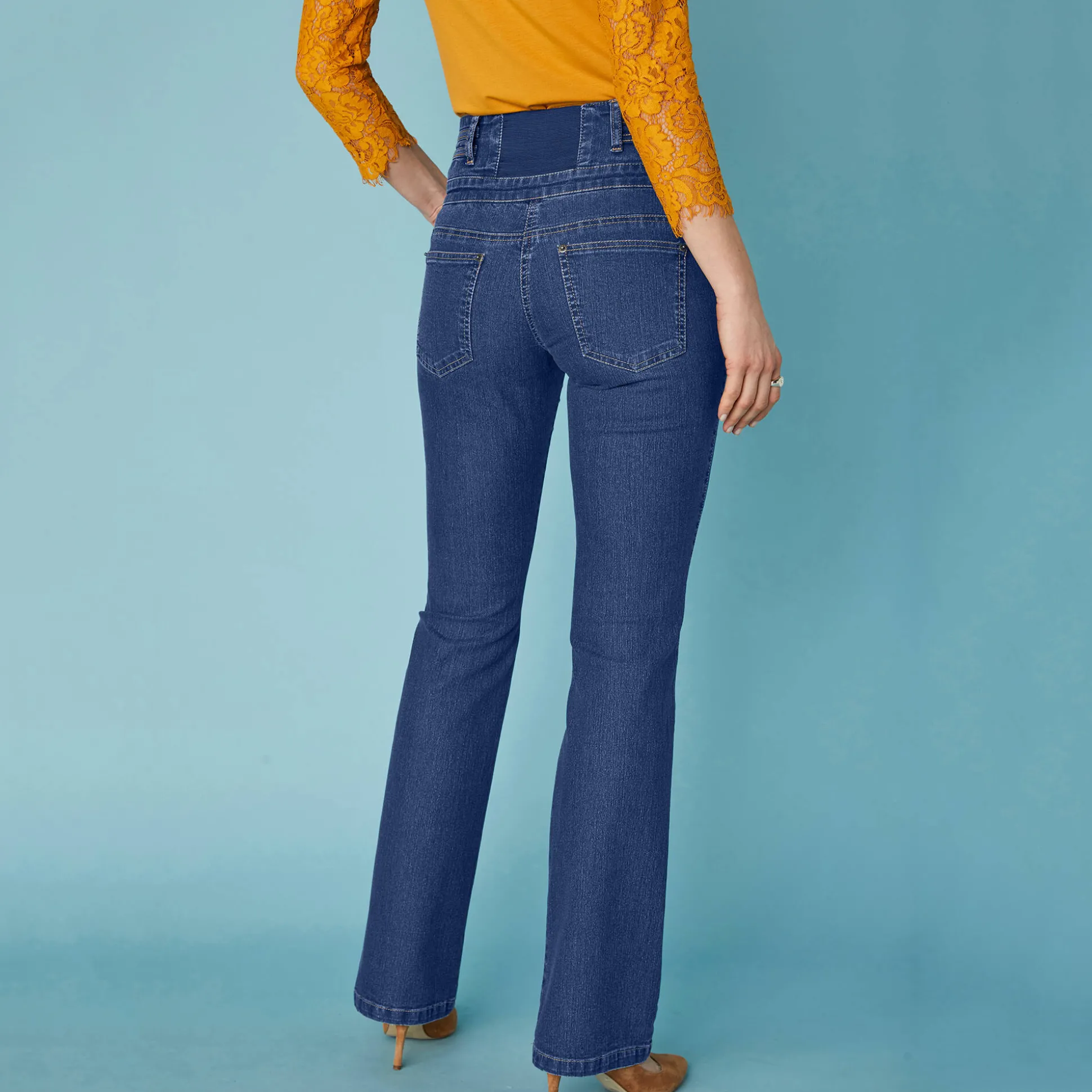 Stretchjeans in bootcutmodel met hoge taille - binnenpijplengte 78 cm