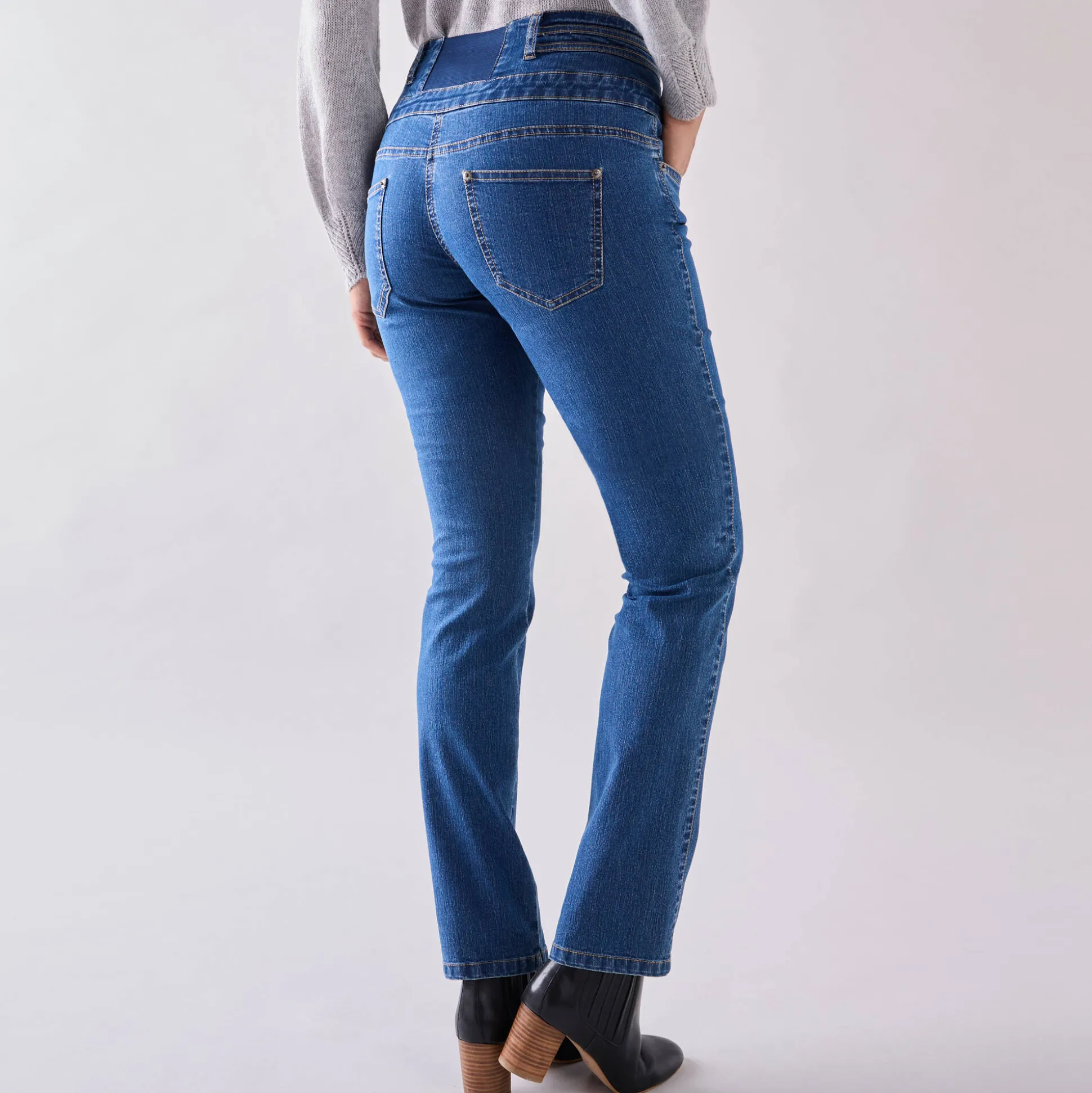 Stretchjeans in recht model met hoge taille