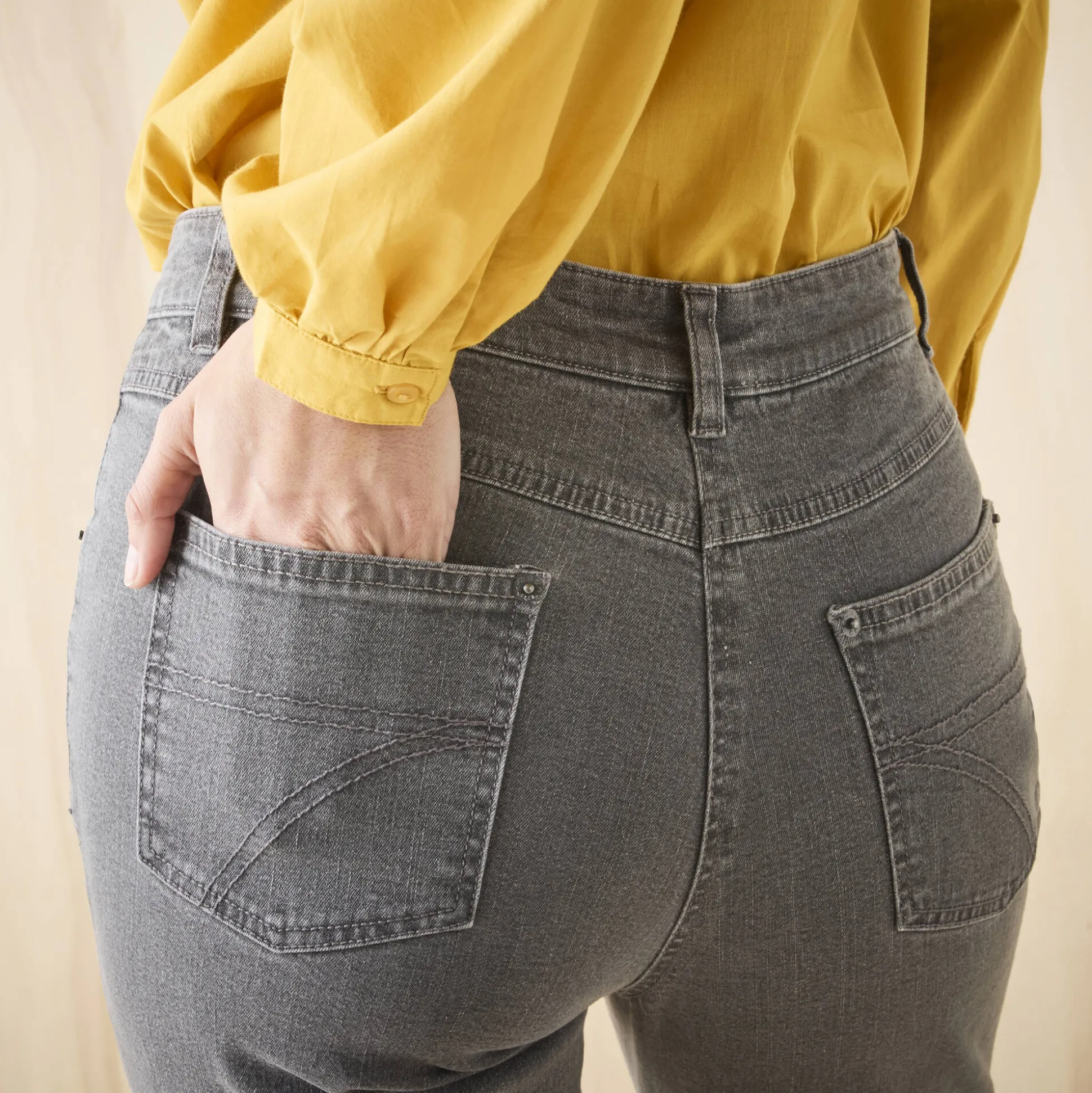 Stretchjeans in recht model - gemiddelde lengte