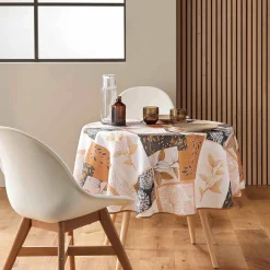 Tafellaken met bladerenprint in patchwork, vlot onderhoud