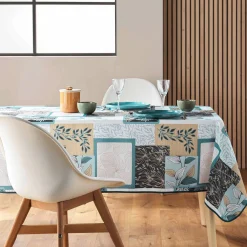 Tafellaken met bladerenprint in patchwork, vlot onderhoud