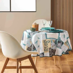 Tafellaken met bladerenprint in patchwork, vlot onderhoud