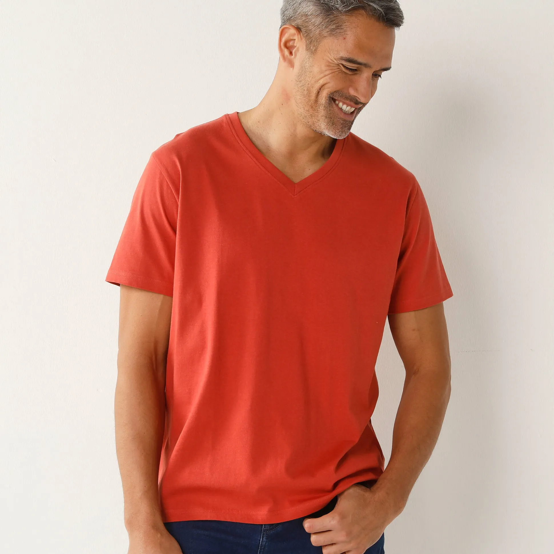 Tee-shirt col V manches courtes