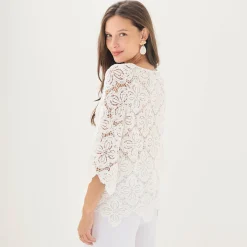 Topje met geschulpte macramé, pagodemouwen