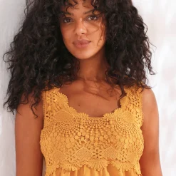 Topje met macramé