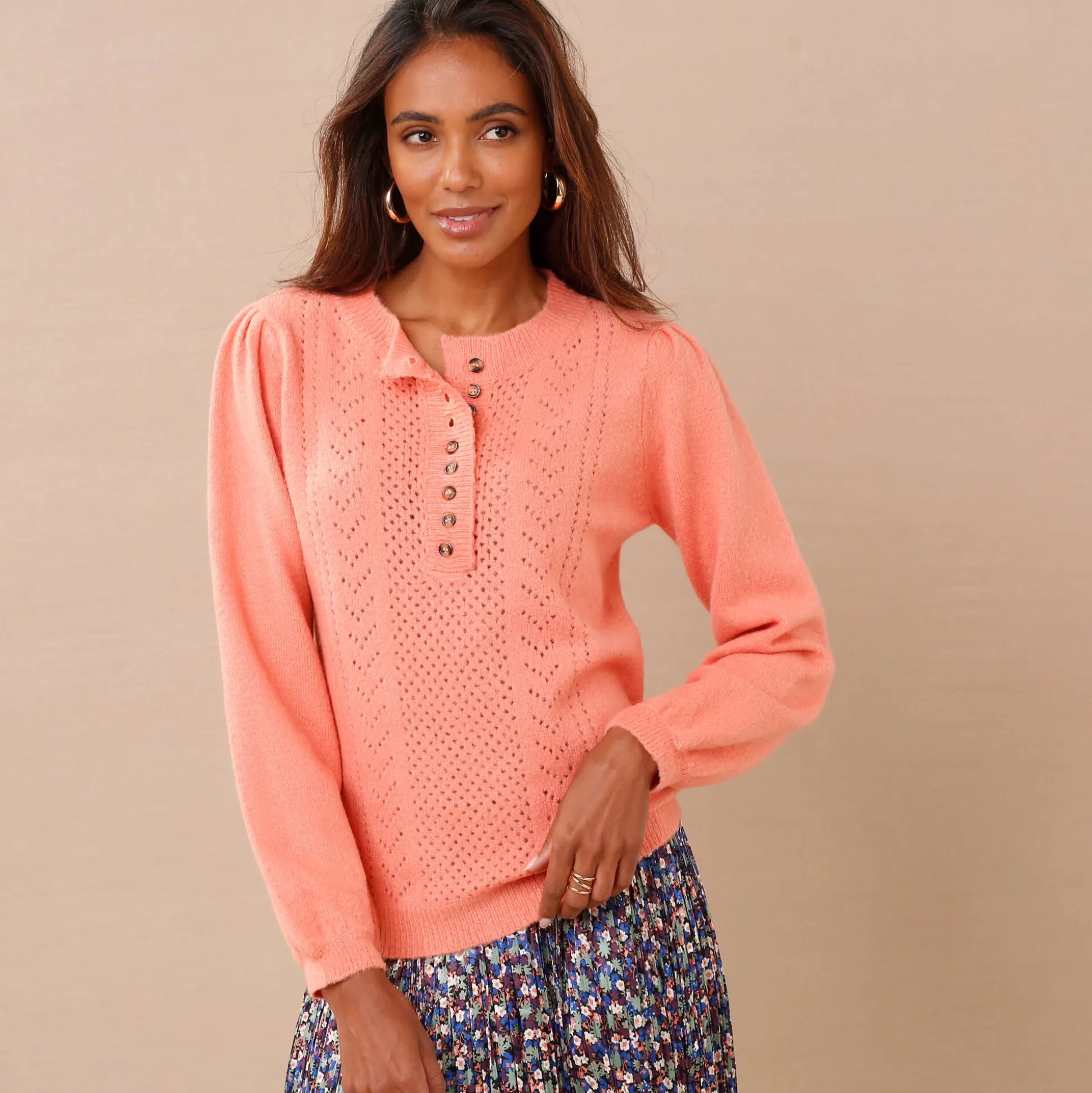 Trui in fantasietricot met Tunesische hals