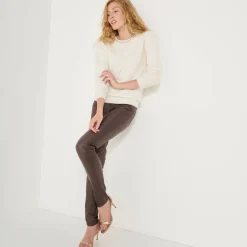 Trui in harig tricot met strasjes