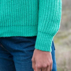 Trui in loose model met V-hals, patenttricot met zachte touch