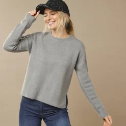 Trui in loose volume, met zijsplitten