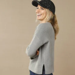Trui in loose volume, met zijsplitten