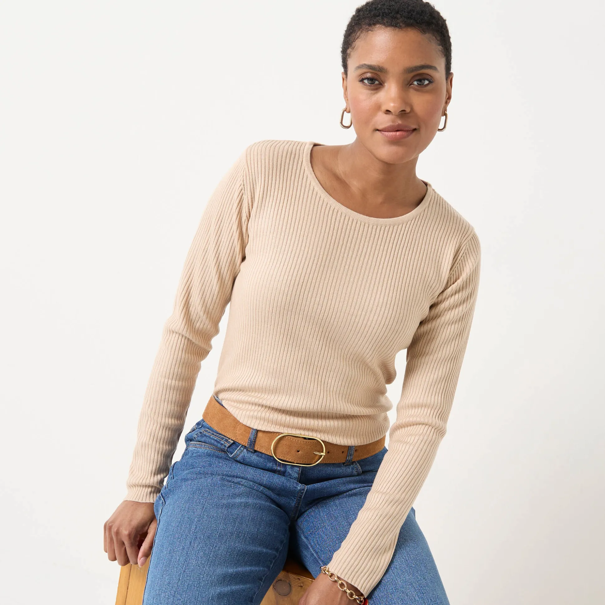 Trui in ribtricot met ronde hals