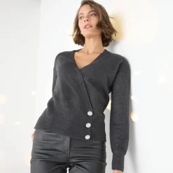 Trui in wikkelstijl met juweelknopen