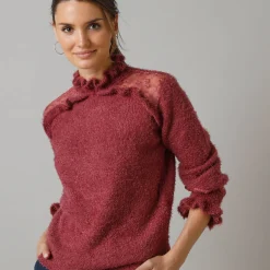 Trui met opstaande ruchekraag, harig tricot en geborduurde tule