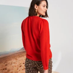 Trui met ronde hals, knoopdetail