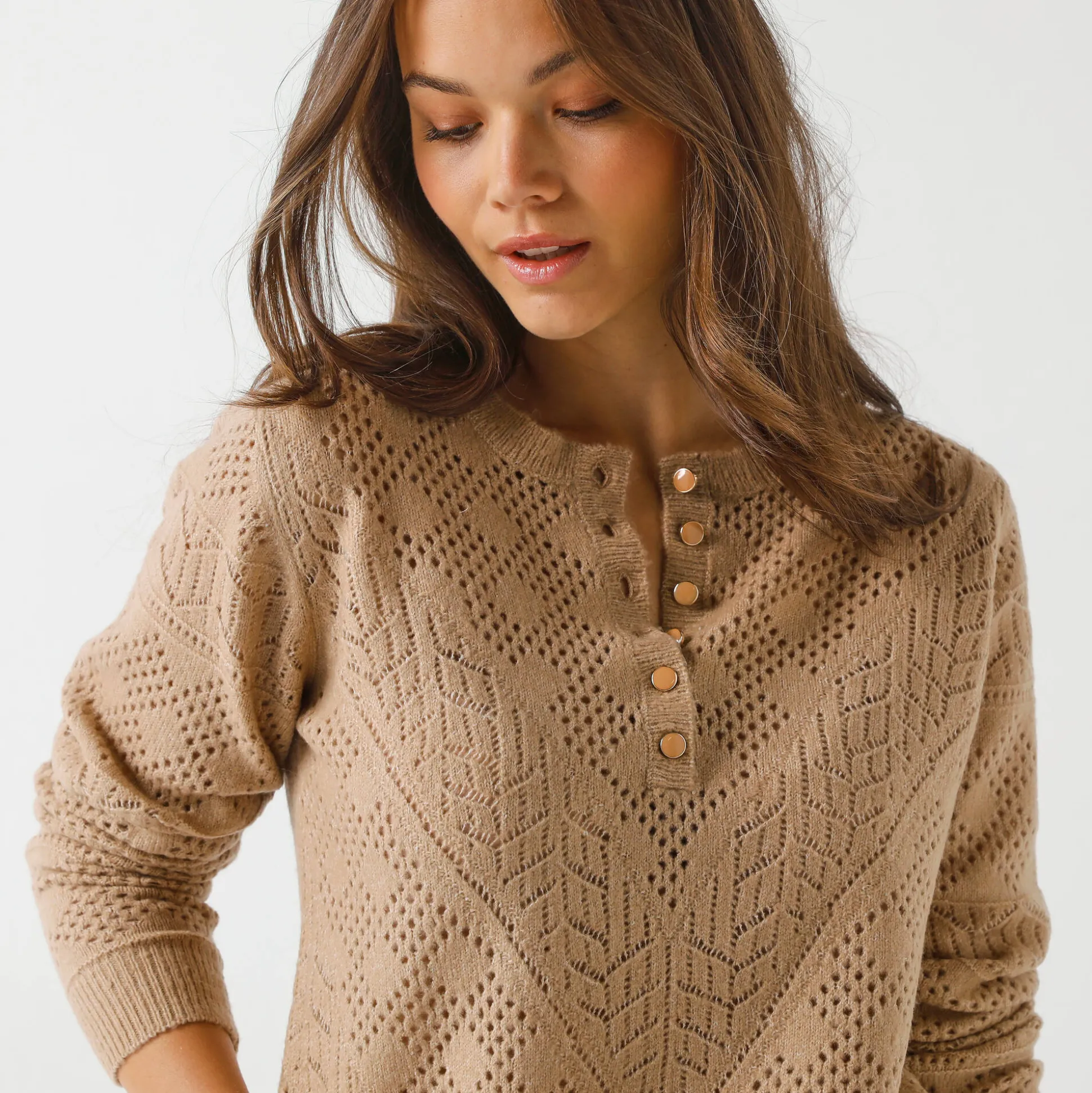 Trui met Tunesische hals, in ajourtricot