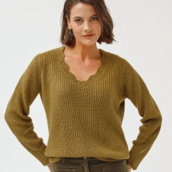 Trui met V-hals, patenttricot