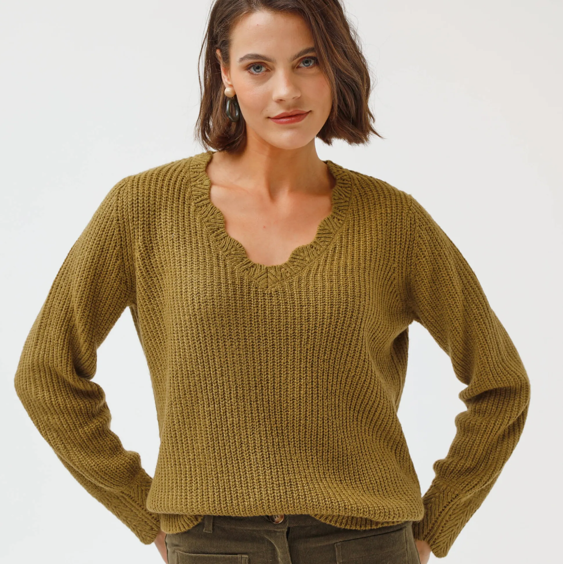 Trui met V-hals, patenttricot