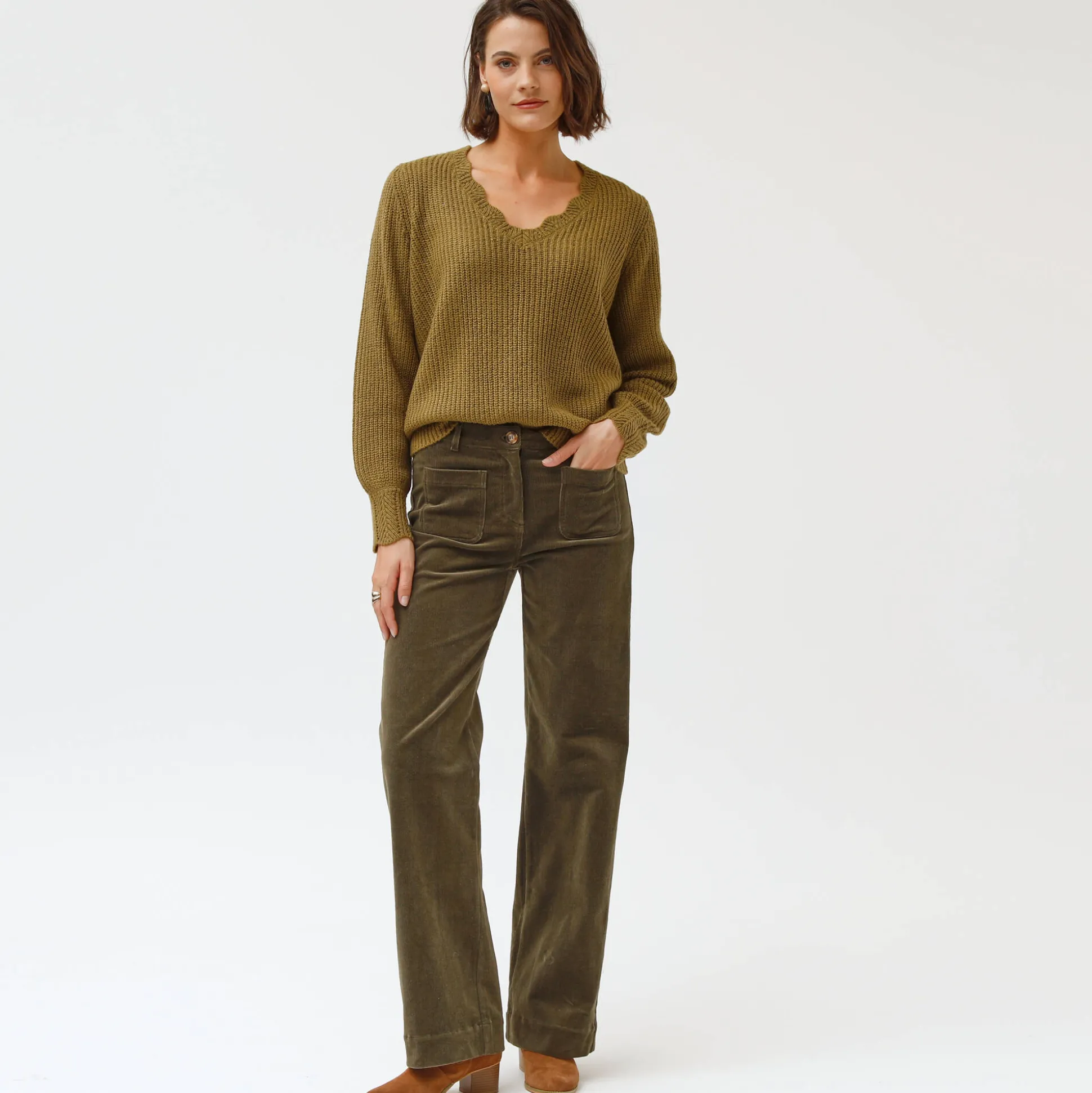 Trui met V-hals, patenttricot