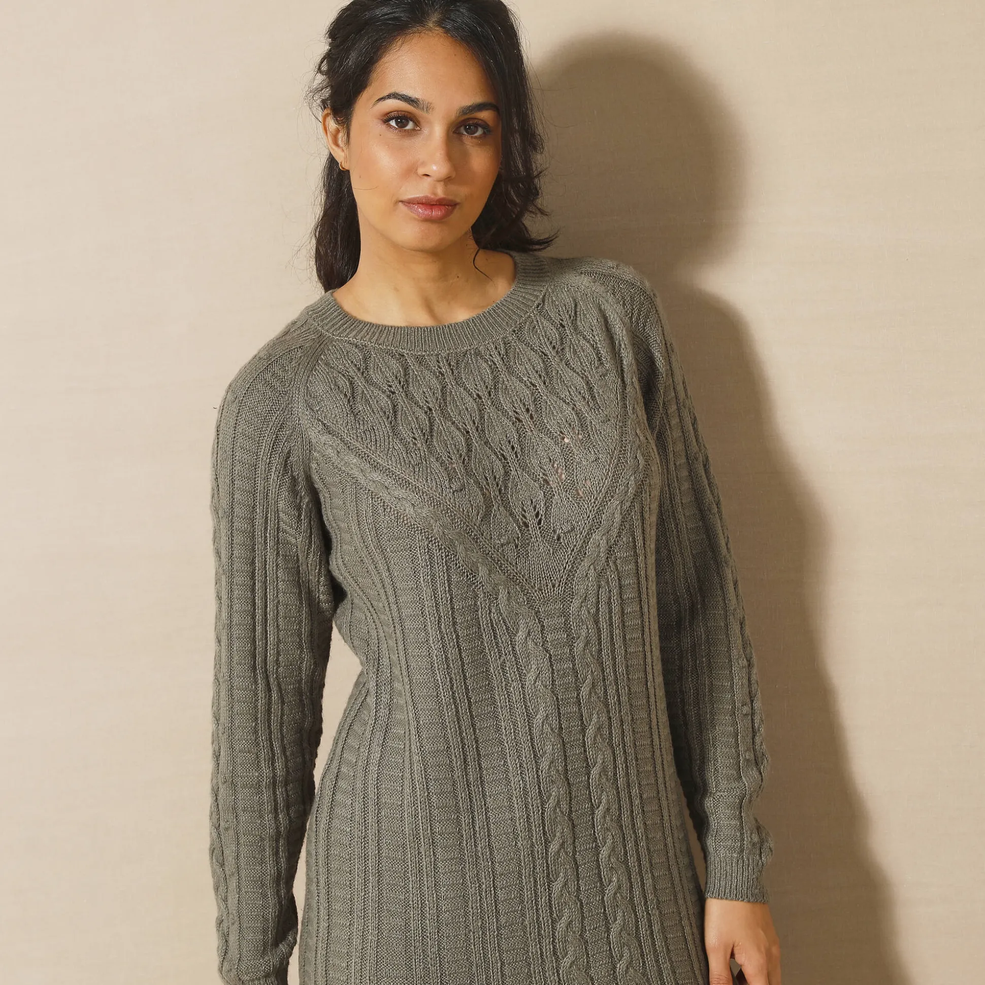 Trui-jurk in kabeltricot