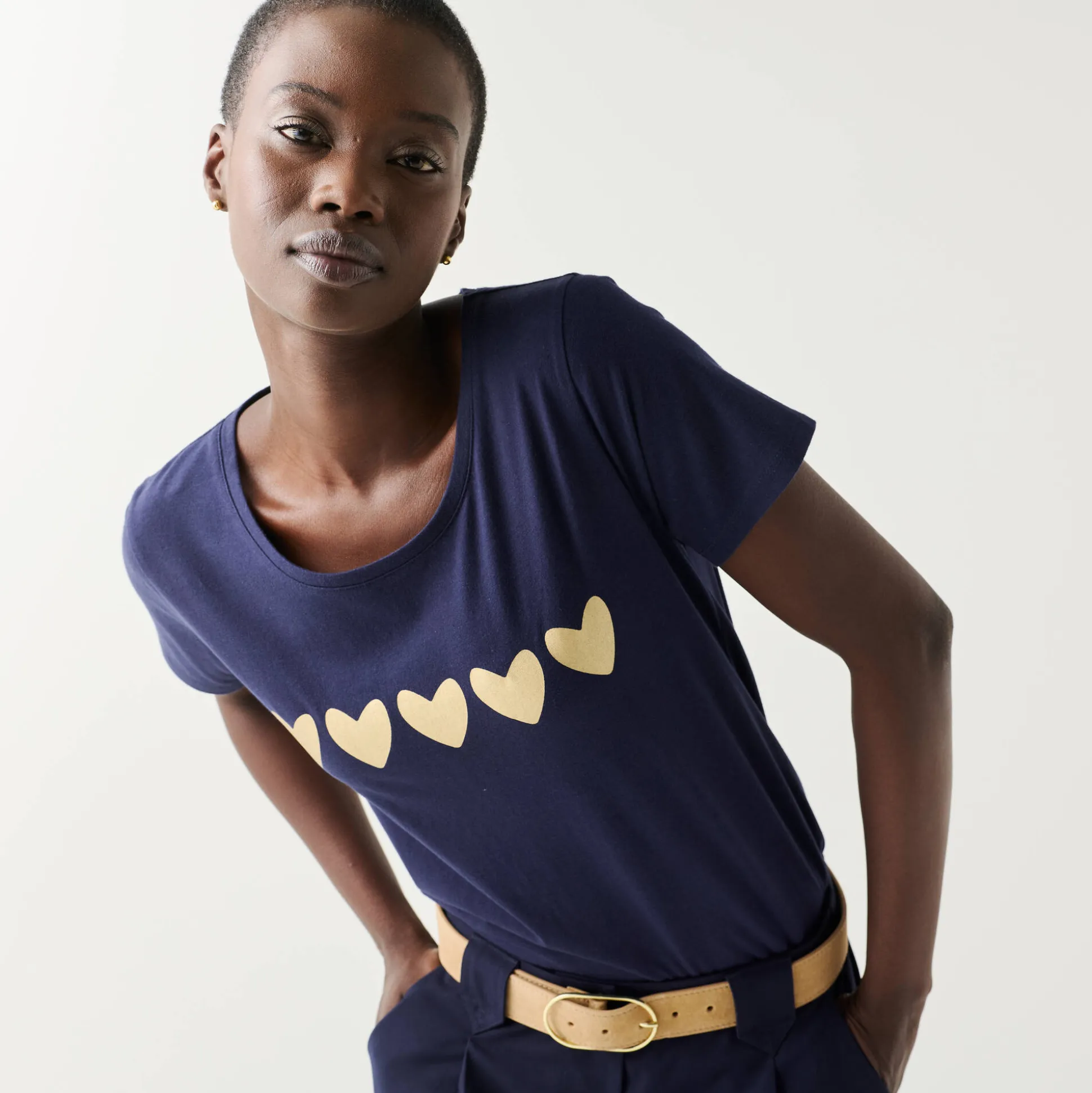 T-shirt met korte mouwen, goudkleurige hartjesprint