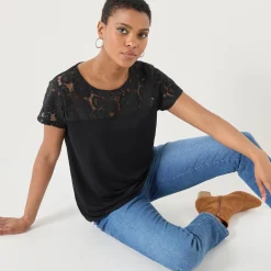 T-shirt met korte mouwen in kant