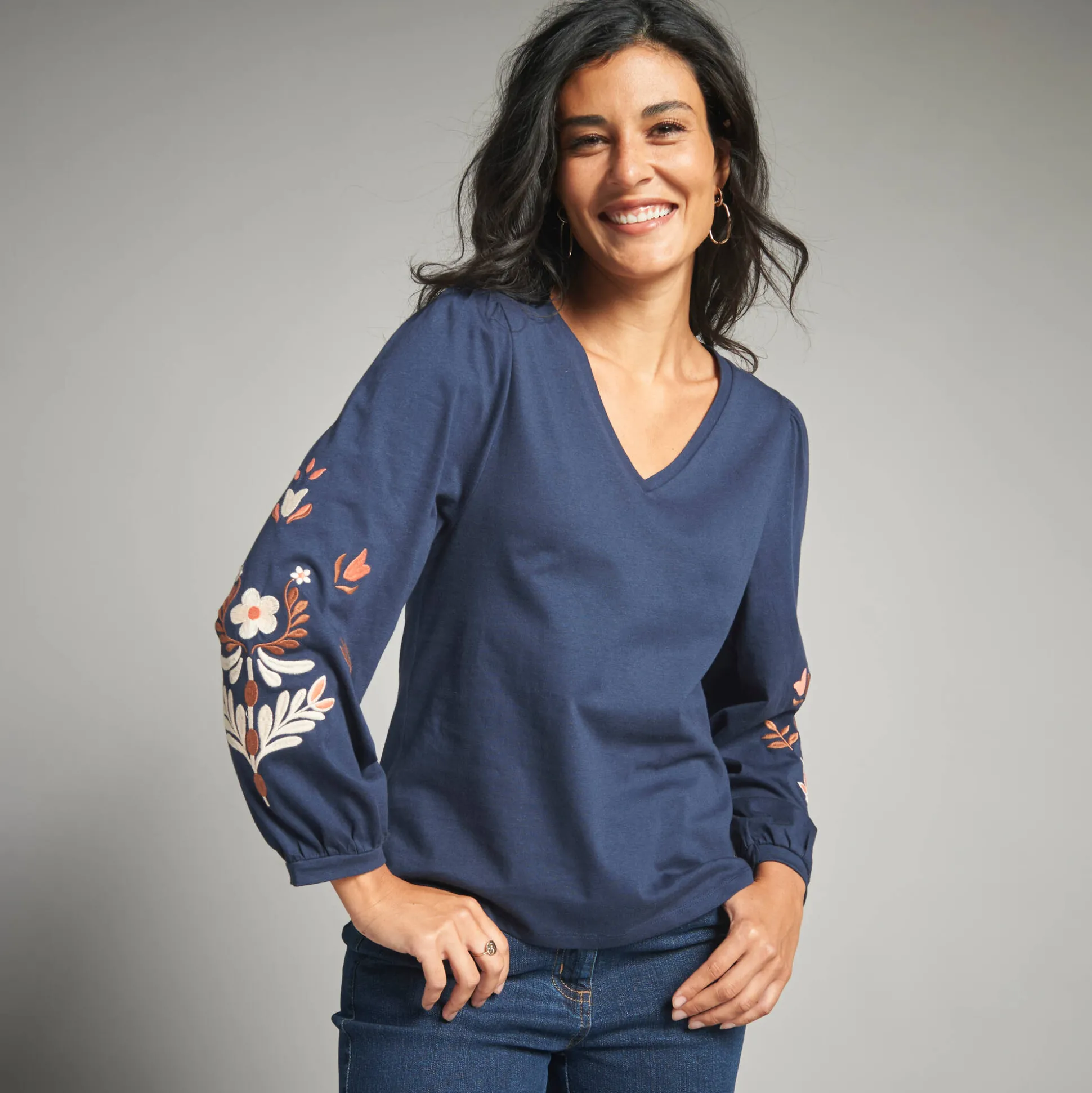 T-shirt met lange, geborduurde mouwen, katoen