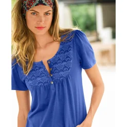 T-shirt met macramé en korte mouwen