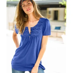 T-shirt met macramé en korte mouwen
