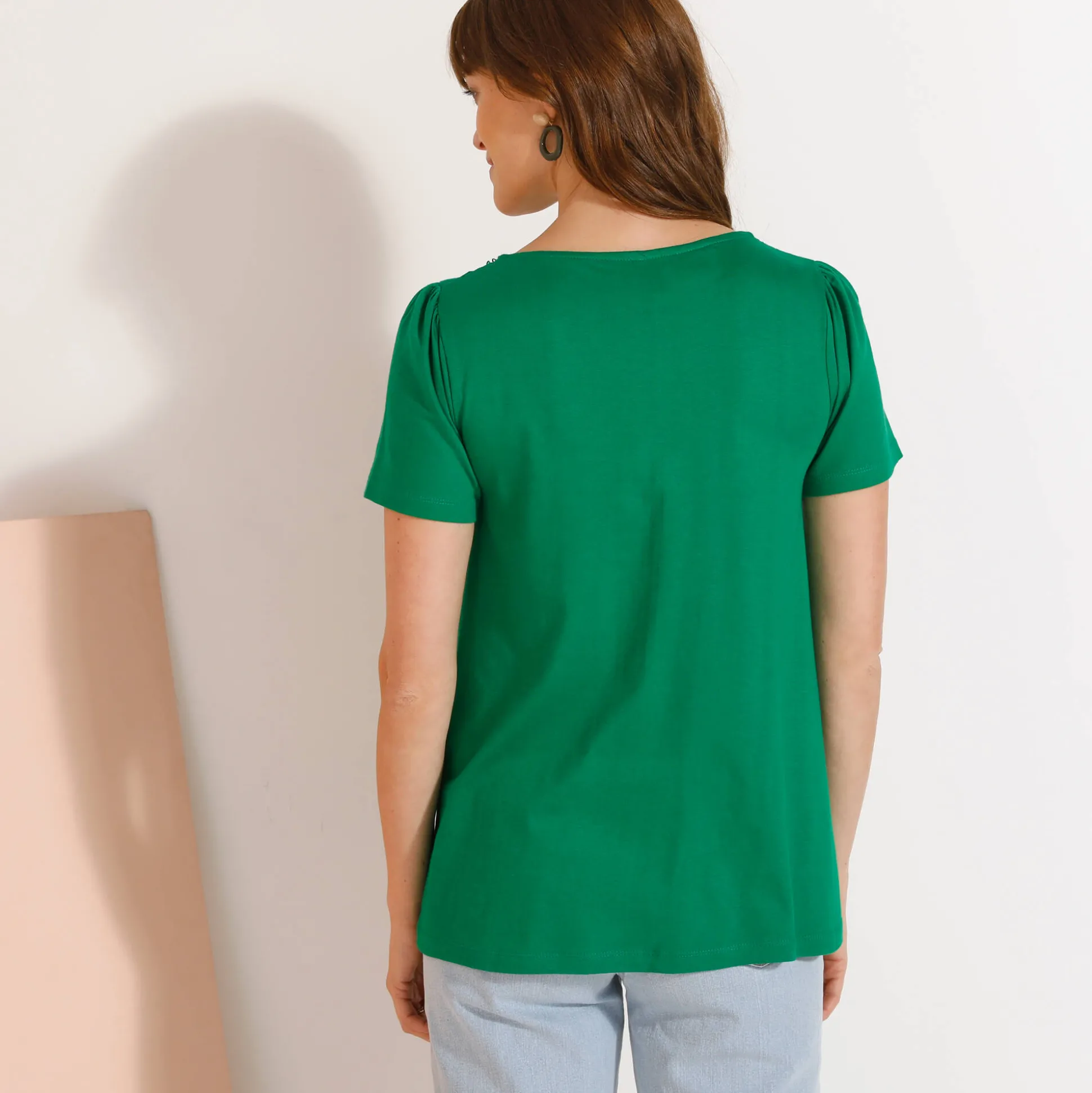 T-shirt met macramé en korte mouwen