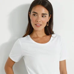 T-shirt met ronde hals en korte mouwen