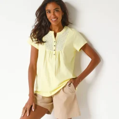 T-shirt met Tunesische hals en broderie anglaise