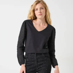T-shirt met V-hals en kanten mouwen