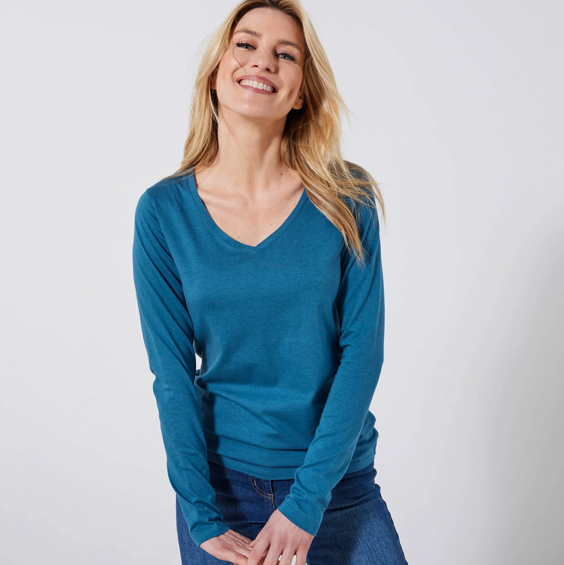 T-shirt met V-hals en lange mouwen