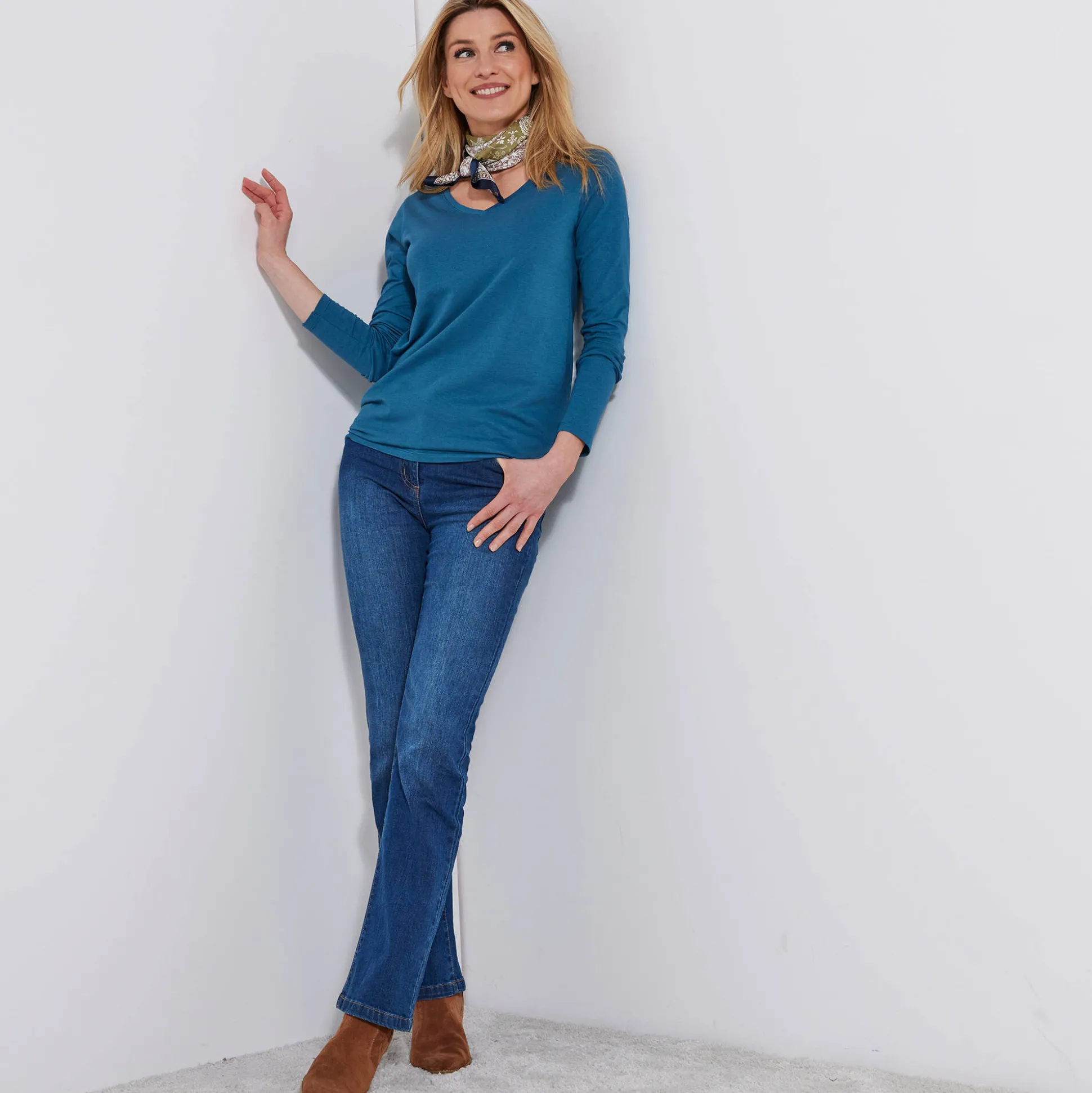 T-shirt met V-hals en lange mouwen