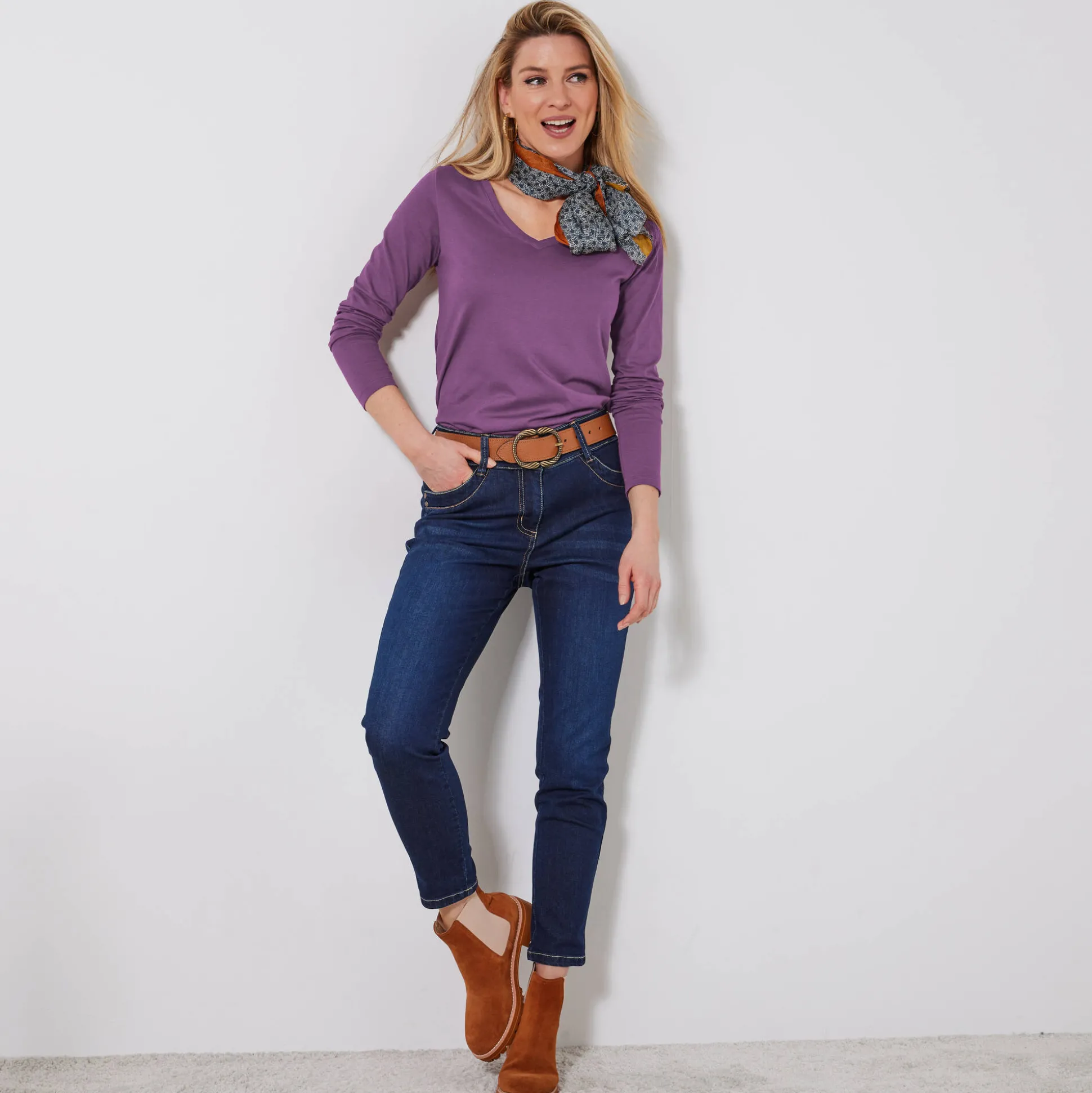 T-shirt met V-hals en lange mouwen