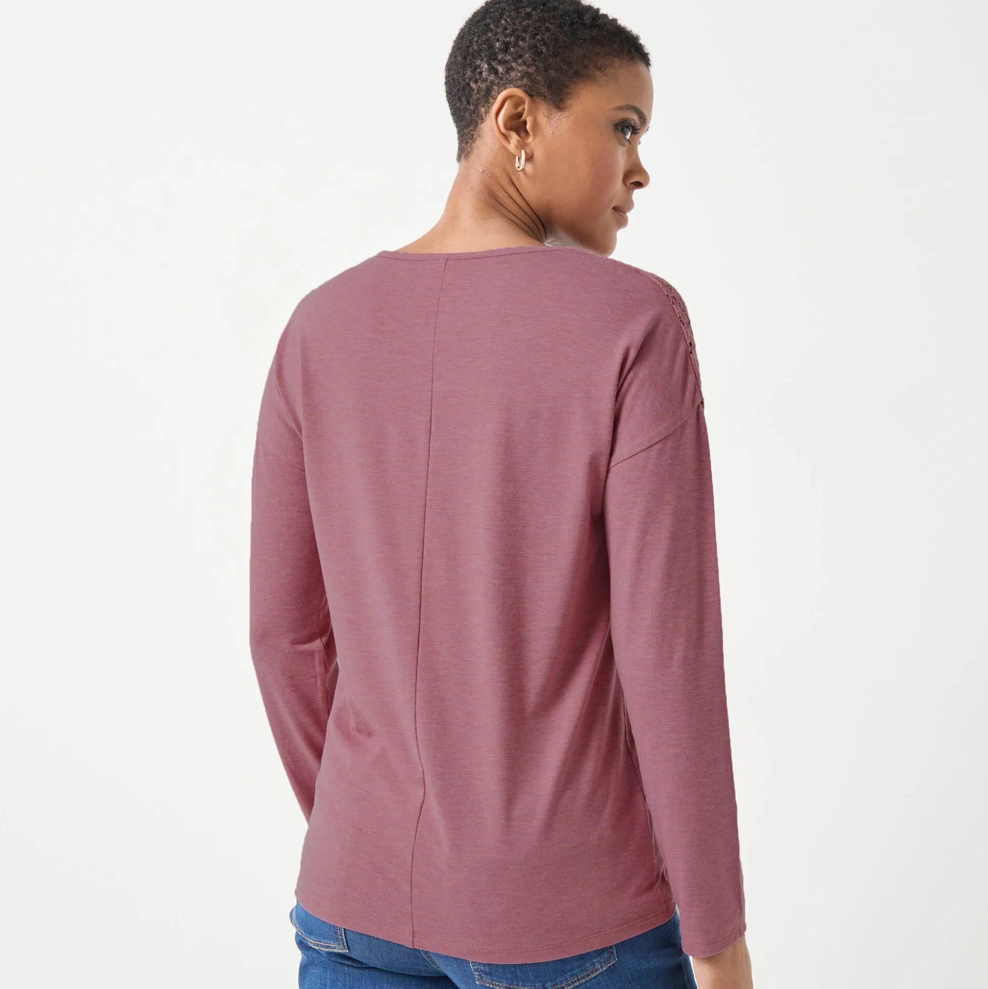 T-shirt met V-hals en lange mouwen in kant