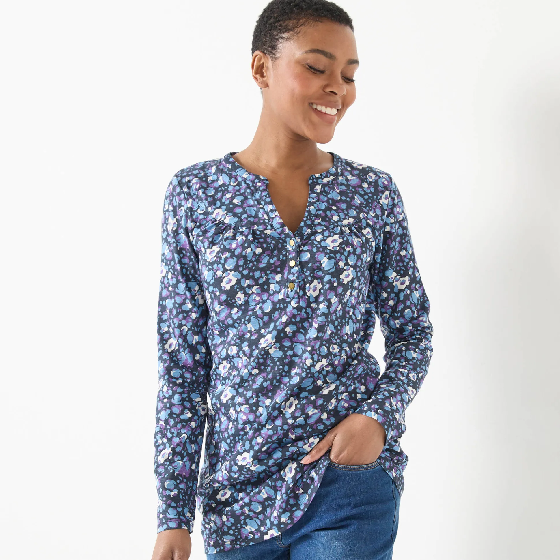 Tuniek met knoopkraag en dierenhuidprint