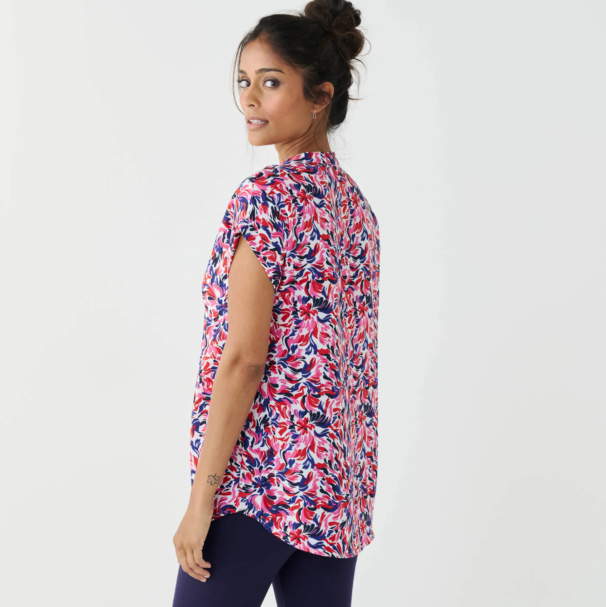 Tuniek met mouwomslagen, veelkleurige print