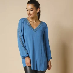 Tuniek met V-hals en macramé, lange mouwen, crepon