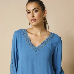 Tuniek met V-hals en macramé, lange mouwen, crepon