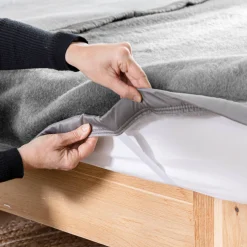 Tweekleurig deken Courtelle® in halfhoesmodel 420 g/m²