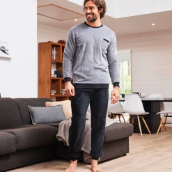 Tweekleurige pyjama in fleece met lange mouwen